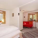 Haus Derra לינה וארוחת בוקר