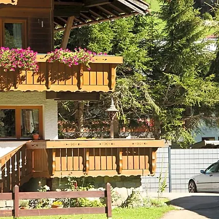 Haus Derra Mittelberg