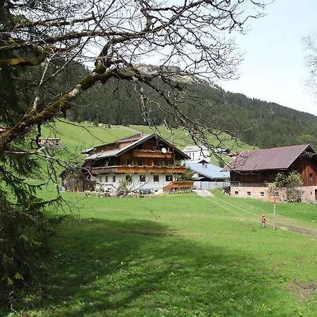 Haus Derra Bed & Breakfast Mittelberg