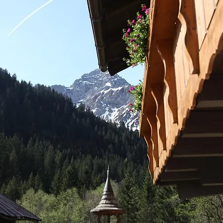 Bed & Breakfast Haus Derra Mittelberg