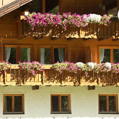 Haus Derra Bed & Breakfast