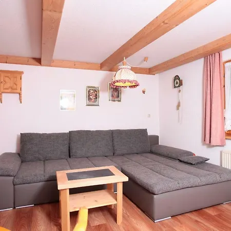 Haus Derra ベッド・アンド・ブレックファスト ミッテルベルク
