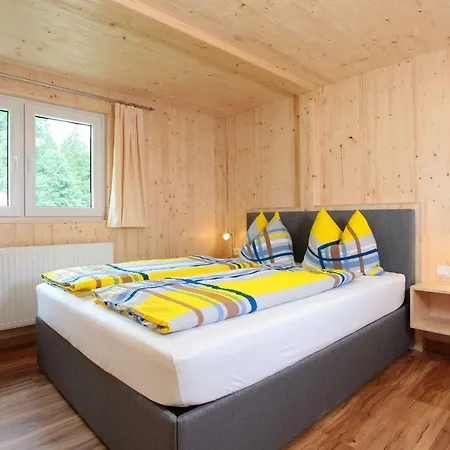 Bed and breakfast Haus Derra 3*